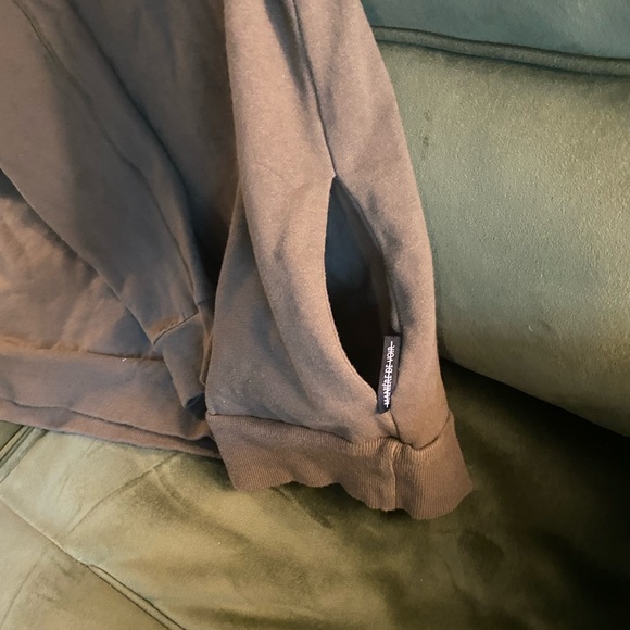 Manjeri De Voir Army Green Crewneck fits like Large - Picture 4 of 6